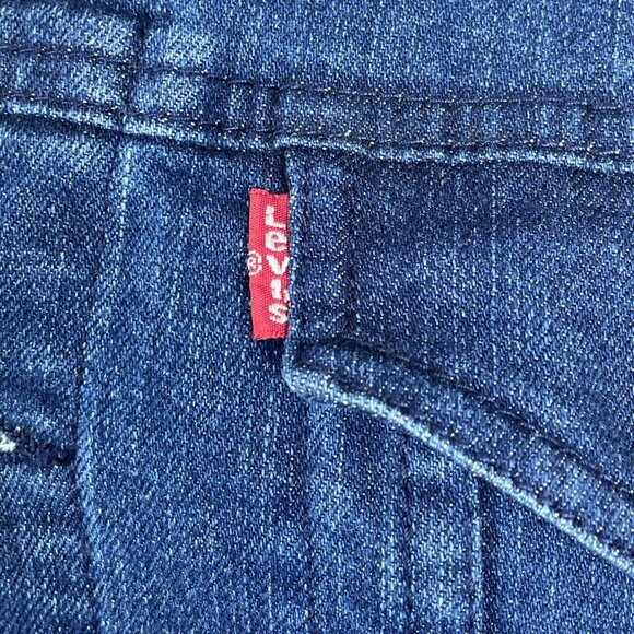 Levi Strauss & Co. Women's Blue Denim Jacket Sz M - Picture 11 of 13